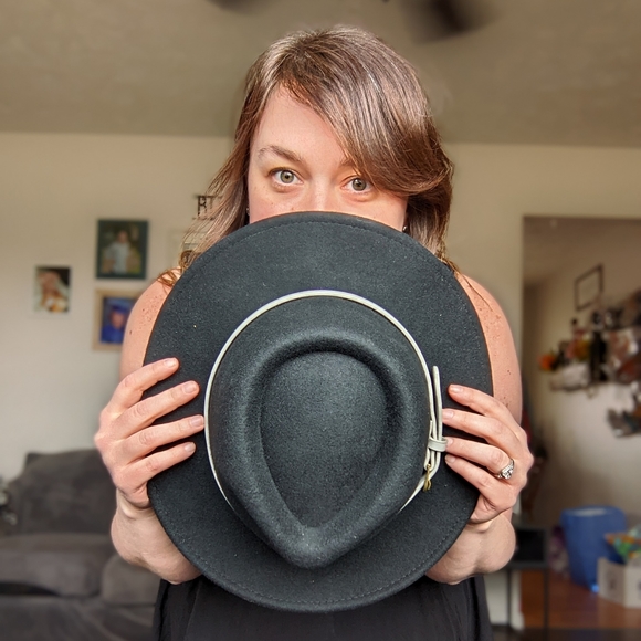 Meet your Posher, Rachael - Picture 11 of 12